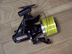 Daiwa Tournament Surf Z45T スピニングリール 右巻き フィッシング